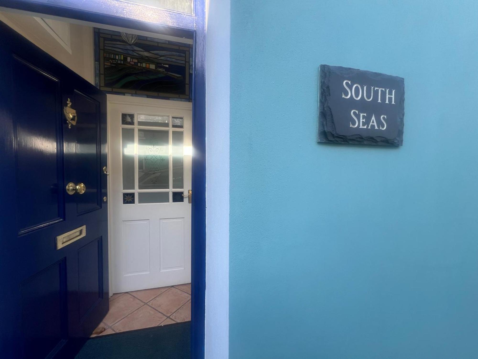 South Seas Тенби Экстерьер фото